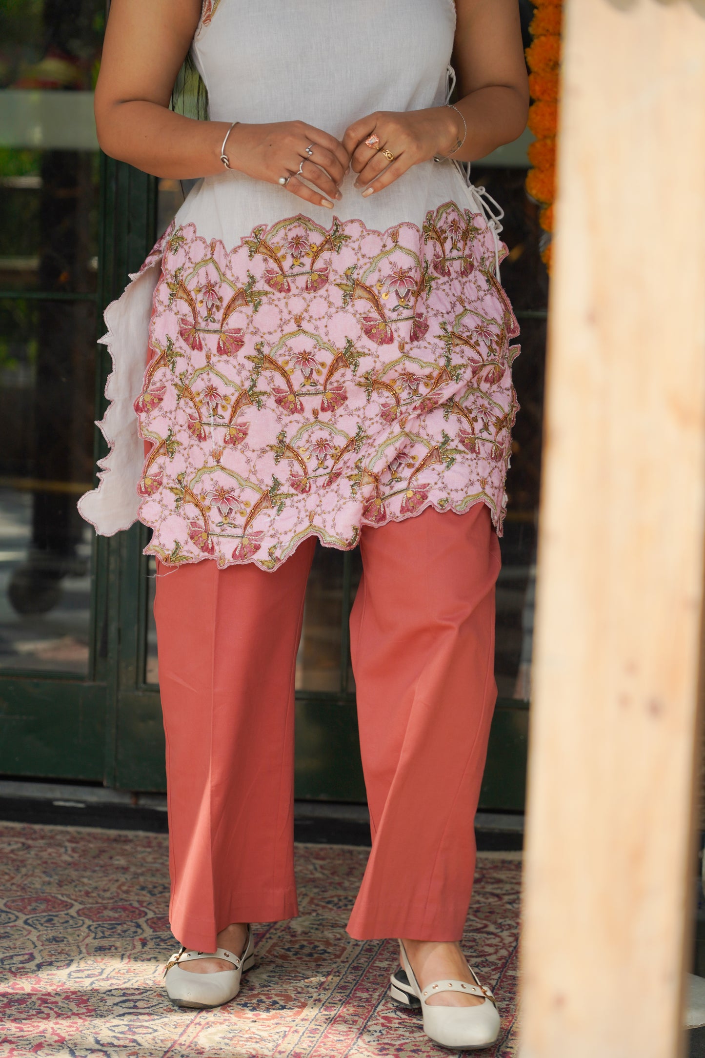 hand embroidered kurti and pant set (lotus arch)