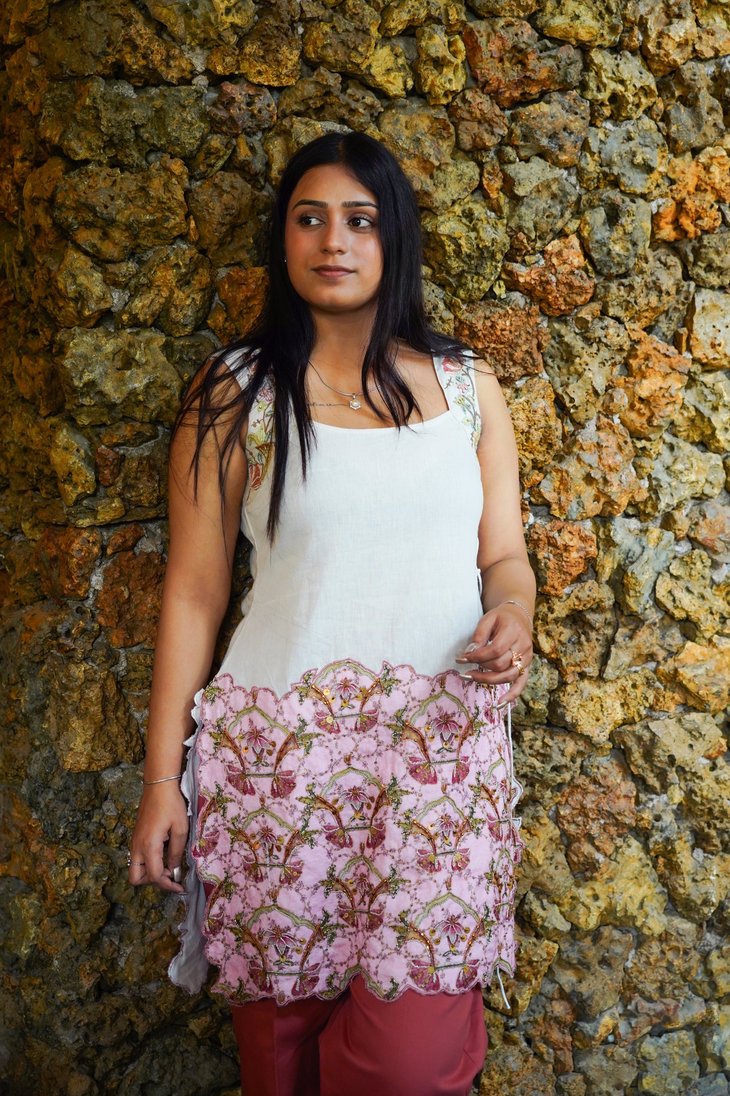 hand embroidered kurti and pant set (lotus arch)